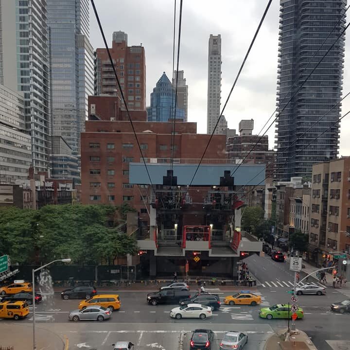 photo from the cable car from Roosevelt Island new york city