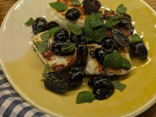 Halloumi, Grapes & Mint