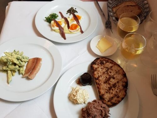 Nose to Tail Eats, Wall to Wall Heat